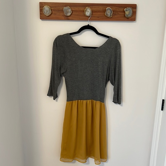 Low Back Dress - Picture 1 of 5